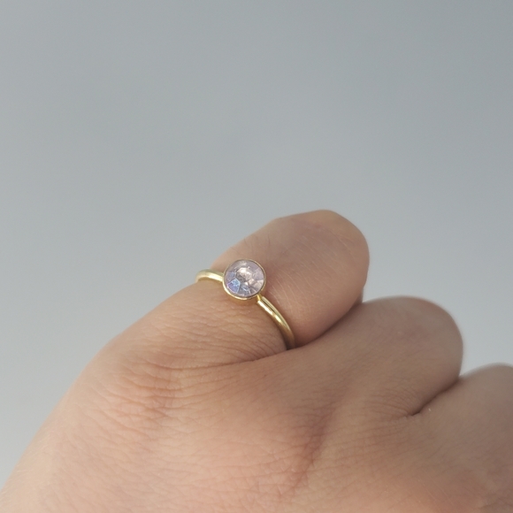 Goldtone Green Triangle Earrings, Goldtone Bangles and Goldtone Ring - Picture 11 of 12